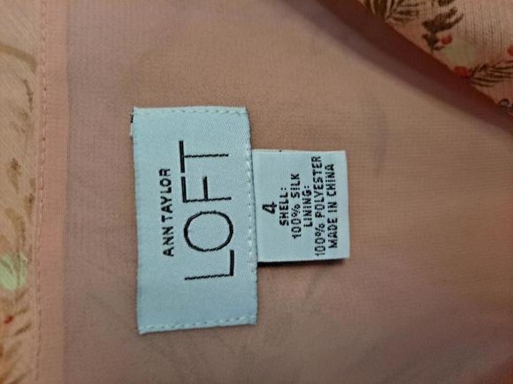 Ann‎ Taylor Loft Sleeveless Pink Floral Blouse Size 4 - Picture 2 of 3